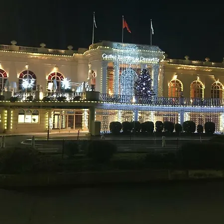 Studio Hyper Centre * Довиль